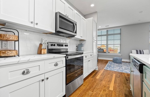Auburn Apartment | Downtown Dream - Brand new 2/2 over Target in Downtown Auburn