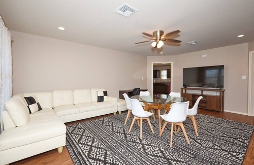 San Angelo House | Downtown Elegance: 2-BR Home