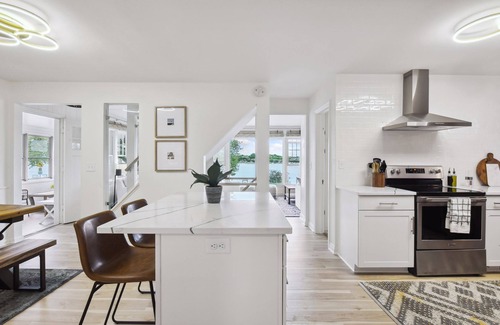Shorewood House | Downtown Excelsior Dream Home!