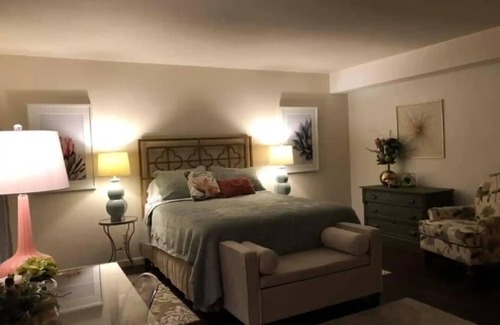 Fort Loramie Hotel | Downtown Fort Loramie Motel -Clean and comfortable with Ice cream shop on site