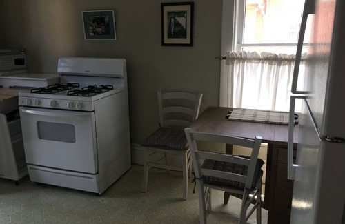 Historic District Apartment | Downtown furnished apartment - walking distance to restaurants