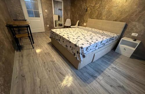 Galati Apartment | Downtown Galati Studio