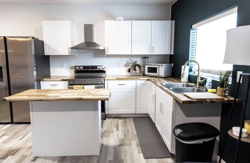 Casper Apartment | Downtown Garden Escape