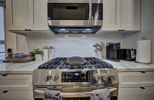 Brightwood Apartment | Downtown Gem in the Heart of DC