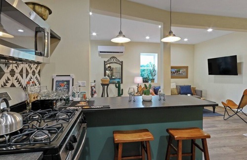 Lake Geneva Apartment | Downtown Hideaway- Lower