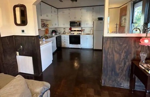 Downtown Historic House | Downtown Historic Getaway