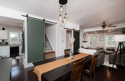 Sioux Falls House | Downtown Historic View With 4 Bedrooms Near Airport & Premier Center