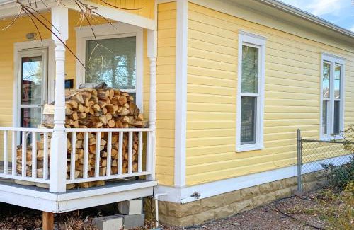 Montrose House | Downtown Home - 12 Mi to Black Canyon Natl Park!