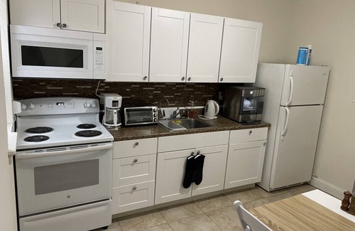 Downtown Baltimore House | Downtown Home - Close to Topgolf, Ravens Stadium, Orioles Park, UM Baltimore