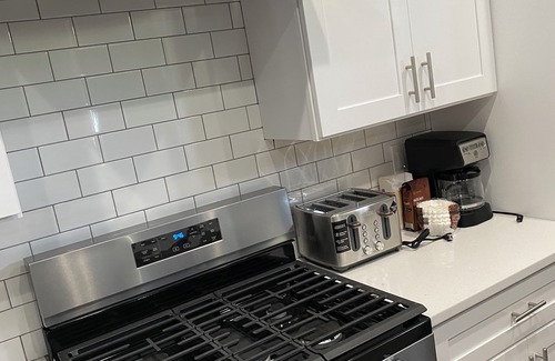 Greektown House | Downtown home w/rooftop and free parking 3 bedroom 3 full bathrooms privacy deck