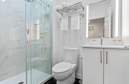 Gay Village Apartment | DownTown King Loft