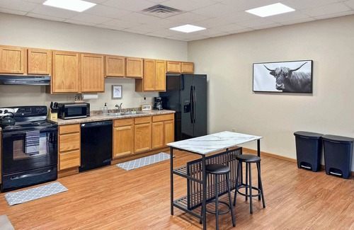 Historic Downtown La Crosse Apartment | Downtown La Crosse 3-Bedroom Retreat