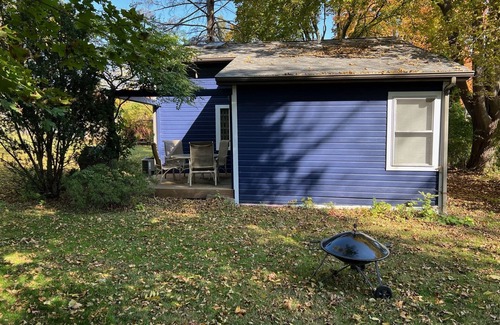 Lake Geneva Cottage | Downtown Lake Geneva Cottage Sleeps 5