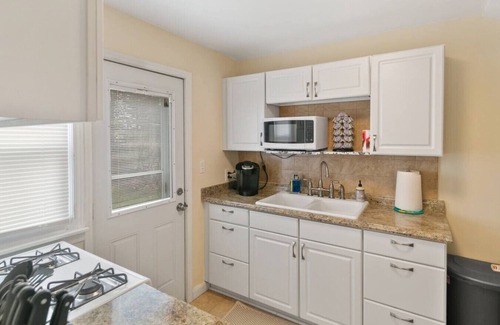 Libertyville Apartment | Downtown Libertyville Duplex Near Naval Base!