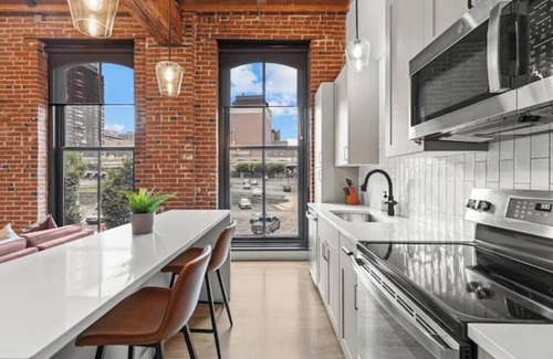 Downtown St. Louis Apartment | Downtown Loft on Riverfront Next to Arch & Convention Center