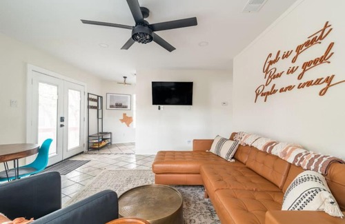 Wimberley House | Downtown Lonestar Bungalow at Beer Ranch Project