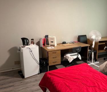 Cote-Des-Neiges—Notre-Dame-De-Grace Apartment | Downtown Montreal Airport 15Mins