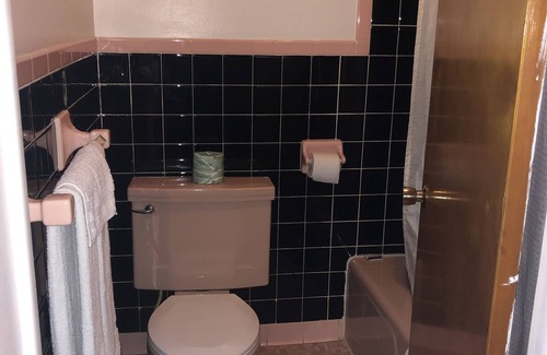Coshocton Hotel | Downtown motel