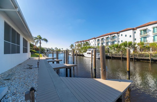 Royal Harbor Condo | Downtown Naples - 2022 Construction, Close to Beaches, 2-bed Waterfront Condo