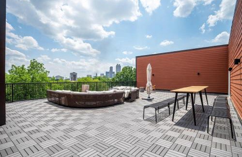 Old Fourth Ward House | Downtown New Built Roof top balcony City View 525Pkwy
