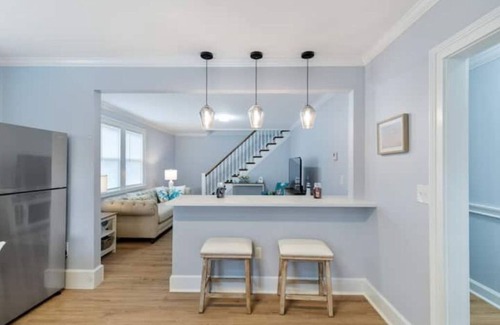 Old Saybrook Center House | Downtown Old Saybrook Oasis