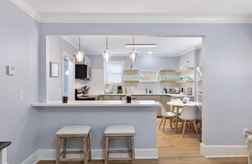 Old Saybrook Center House | Downtown Old Saybrook Oasis