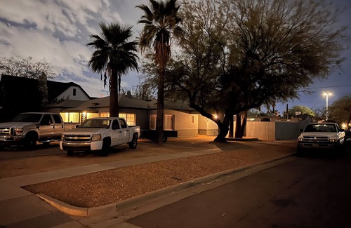 F. Q. Story Apartment | Downtown Phoenix FQ Historic District Upstairs Studio