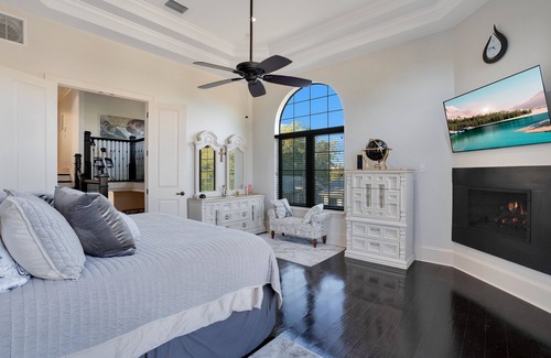Colonialtown North House | Downtown pool home 3 bedrooms, 3 full and 2 half bathrooms and outdoor kitchen