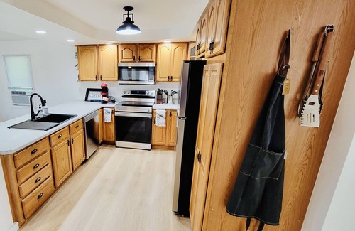 Alexandria Bay Other | Downtown Renovated Retreat – Walk to Tours & Dining!