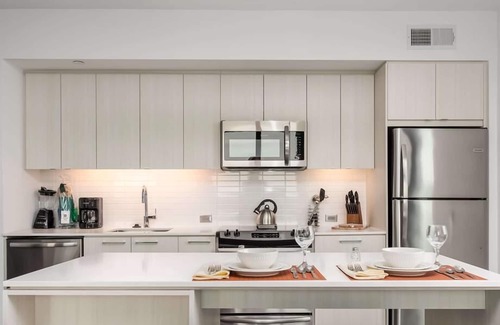 Reston Apartment | Downtown Reston | Mins to Dulles Airport | VA