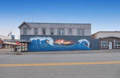 Two Harbors Apartment | Downtown Retreat, Near Parks & Brewery, Unit 2