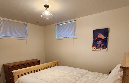 Whitehorse House | Downtown Riverside House