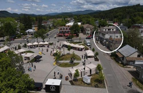 Mont-Tremblant Apartment | Downtown - Rooftop patio - Free shuttle to ski Mountain