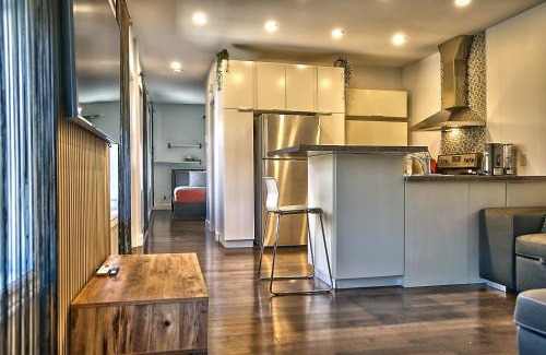 Sherbrooke Apartment | Downtown Sherby - Central, Parking, King Bed, Sleeps 3