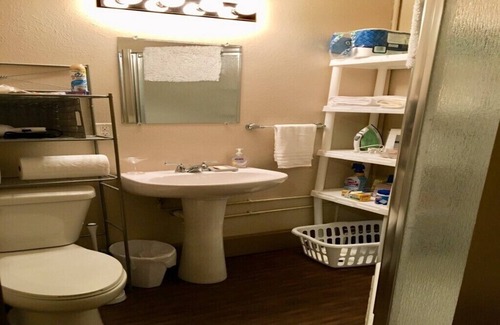 Bismarck Apartment | Downtown Spacious 1 bedroom