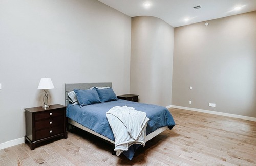Fargo Condo | Downtown Spacious Condo, 4 Bedrooms, 4 Bathroom