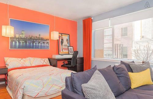 Theatre District Apartment | Downtown Studio Apt, Short Walk To Hospitals