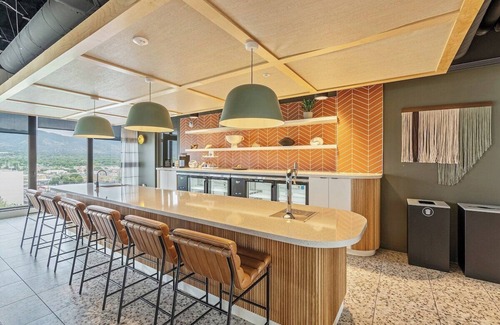 Downtown Salt Lake City Apartment | Downtown Studio - Gym - Parking - PetsOK