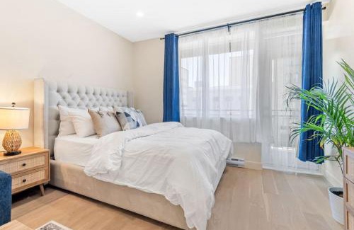 Gay Village Apartment | DownTown Studio with Balcony