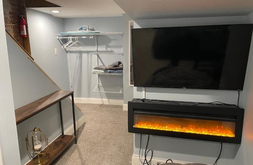 Downtown Baltimore House | Downtown Suite - Close to Topgolf, Horseshoe Casino, UM Baltimore