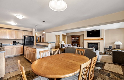 Downtown Steamboat Springs Condo | Downtown Summer Getaway! Farmers Market, Yampa River and Biking