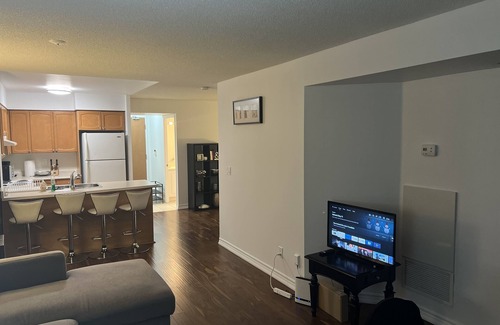 Fort York Condo | Downtown Toronto Suite by the Lake