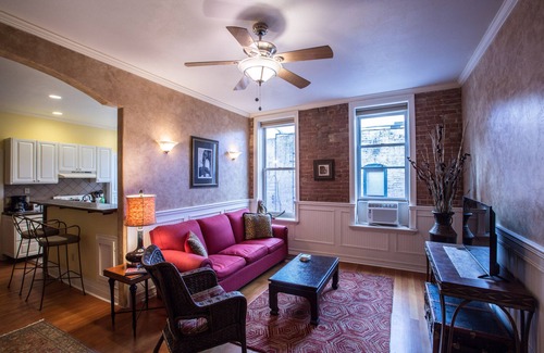 Glenwood Springs Apartment | Downtown Unit Sleeps 4 Private, Roomy, walking distance to everything, dogs ok
