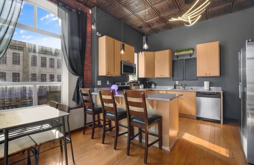 Great Falls Apartment | Downtown View | In Unit Laundry | Parking | Queen Bed