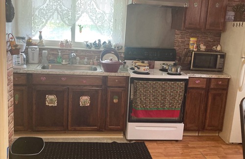 Waynesboro House | Downtown Waynesboro Home. Spacious and lovely.