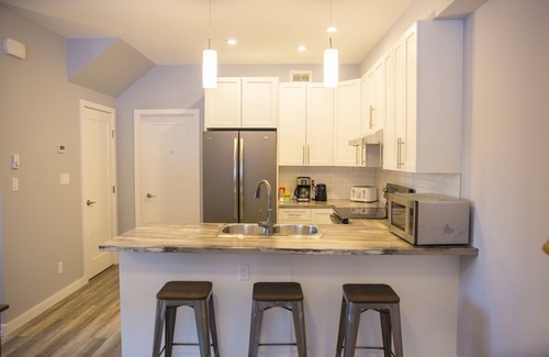 Whitehorse Condo | Downtown Whitehorse Deluxe 4 Bedroom Condo
