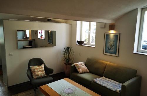 Burgeresch Apartment | Drachenhöhle Wiebke