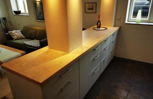 Burgeresch Apartment | Drachenhöhle Wiebke