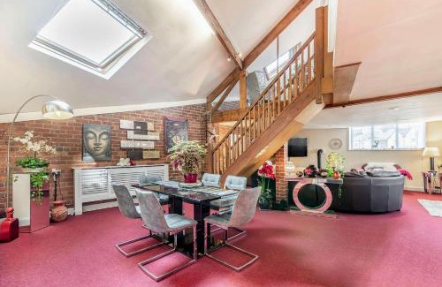 Harrogate Apartment | Dragon Loft Apartment