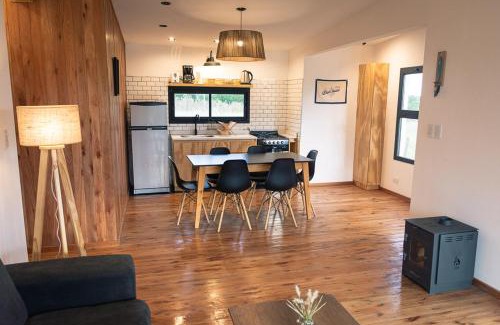 Colonia Chapadmalal House | Dread Chapa Shack - CASA 1 - Casa en complejo Para 6 PAX Con Parrilla A 4 Cuadras del Mar - Hola Sur